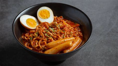 Delicious Buldak Ramen Recipe: Unleash Your Inner Heat-seeker - Blend ...