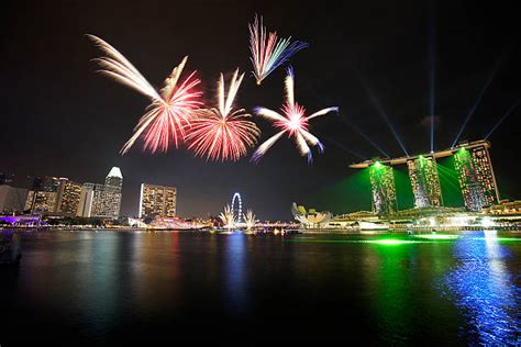 150+ Marina Bay Fireworks Stock Photos, Pictures & Royalty-Free Images ...