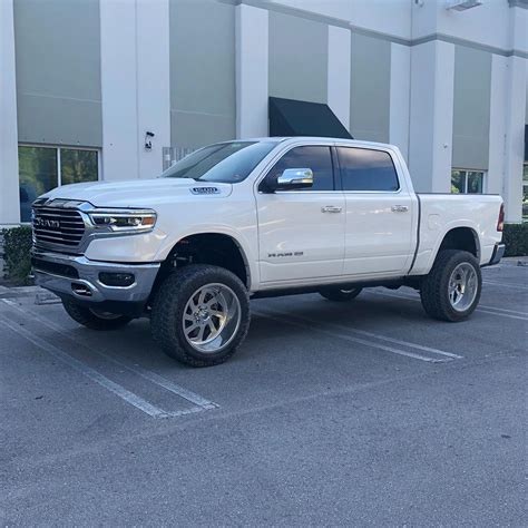 2019 Dodge Ram 1500 White Fuel Off-Road Forged FF39 Wheel | Wheel Front