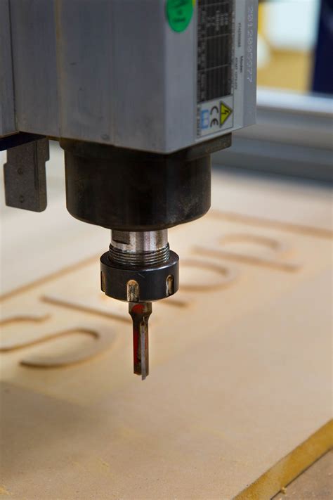 Anatomy of a CNC Router — Skill Builder | Make: