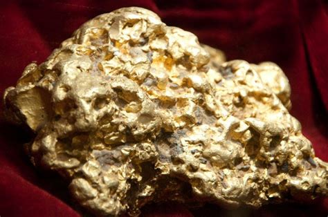 The biggest gold nugget ever found - Picture | eBaum's World