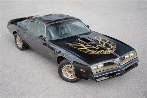 1977 Pontiac Firebird Trans AM “Smokey and the Bandit” Promo Car Sells ...