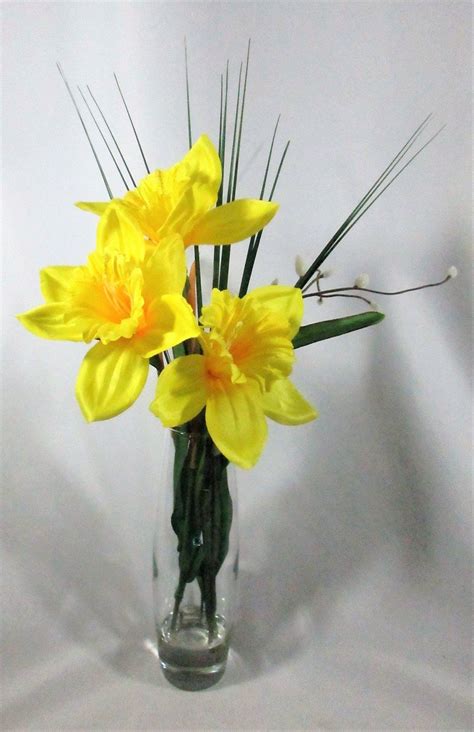 March Daffodil Floral Arrangements in Vase | Faux flowers, Floral ...