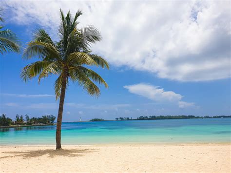 The 12 Best Beaches in Nassau, The Bahamas (Incl. Photos) - Sandals