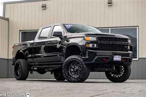 Lifted 2019 Chevy Silverado 1500 with 22×12 Fuel Triton and 6 Inch ...