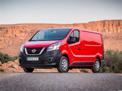 Fotos de Nissan NV300 Van 2016