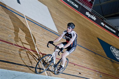 race-pace.net: Riding the Velodrome Boards