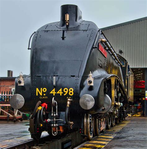 Steam locomotive 60007 Sir Nigel Gresley joins Severn Valley Gala ...