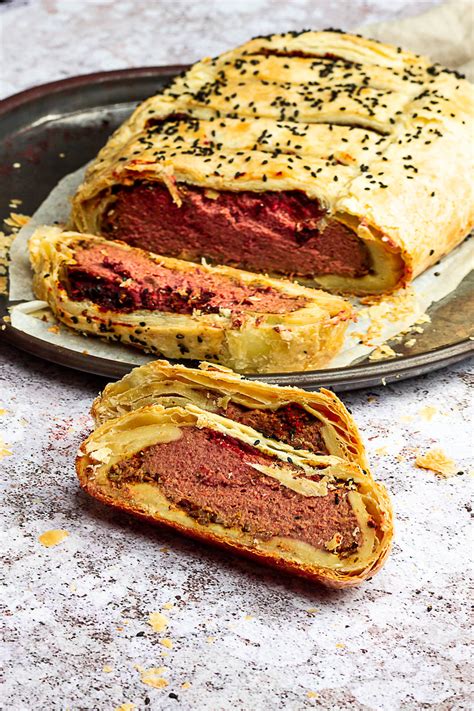 Vegan Beef Wellington - traditional recipe veganized - Ve Eat Cook Bake