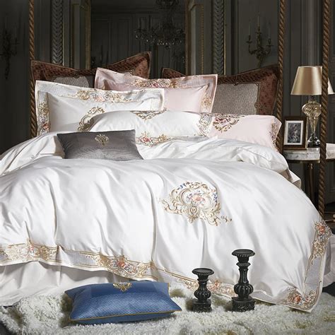 2018 classical luxury soft Egyptian cotton embroidery Bedding Sets ...