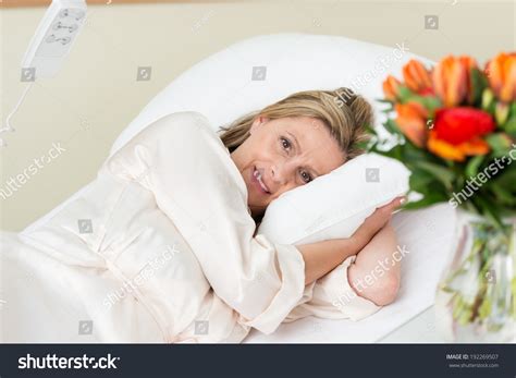 Smiling Attractive Female Patient Lying Hospital Stock Photo 192269507 ...