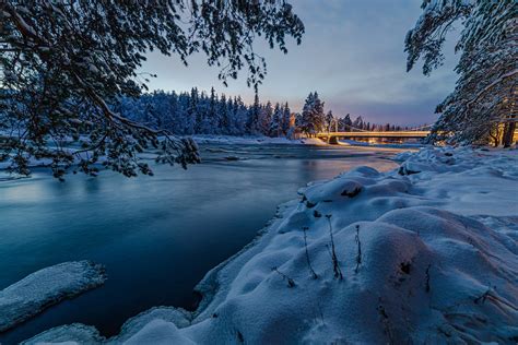 Fondos de Pantalla 4096x2731 Invierno Puentes Ríos Bosques Finlandia ...