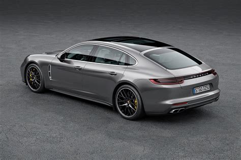 Porsche Panamera 4 0 60