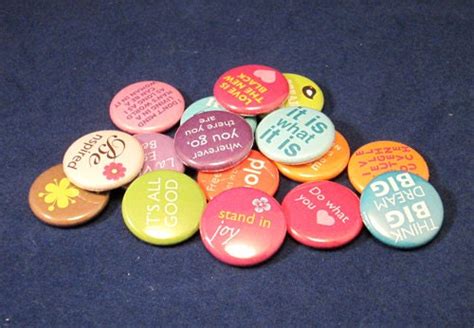 Funny Buttons And Stuff: 15 Inspiring Quotes Buttons