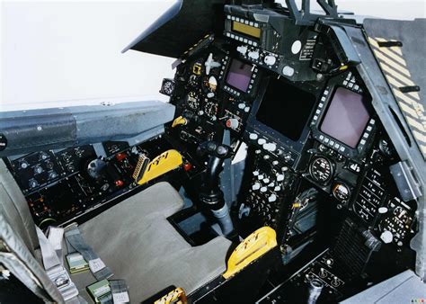 Lockheed F-117 Nighthawk cockpit : r/cockpits