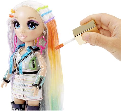 Rainbow High Hair Studio with exclusive Amaya Raine doll - YouLoveIt.com