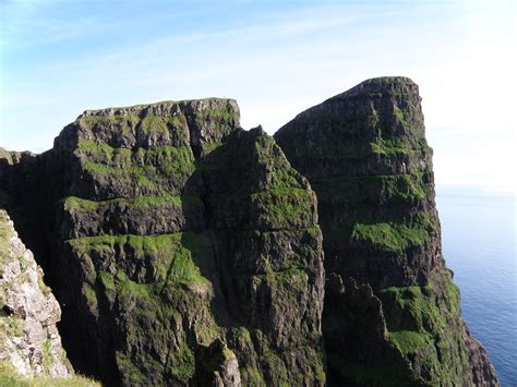 File:Hesturin and Beinisvord, Vertical Cliffs of Suduroy, Faroe Islands ...