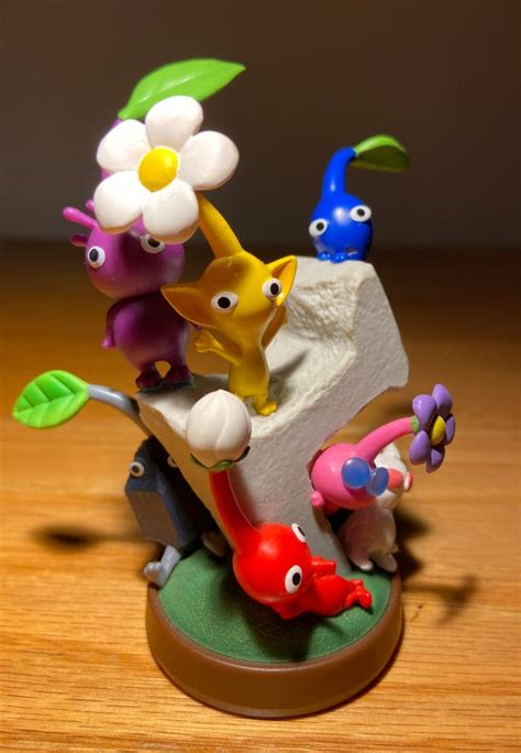 At long last, my Pikmin Amiibo is complete! : r/Pikmin