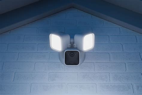 Blink’s Mini Pan Tilt mount and floodlight cameras upgrade your home ...