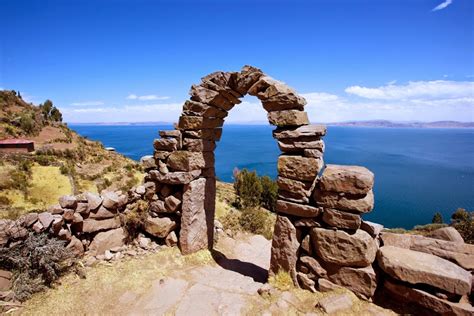 Peru Lake Titicaca islands - 5 ways to explore its indigenous villages ...