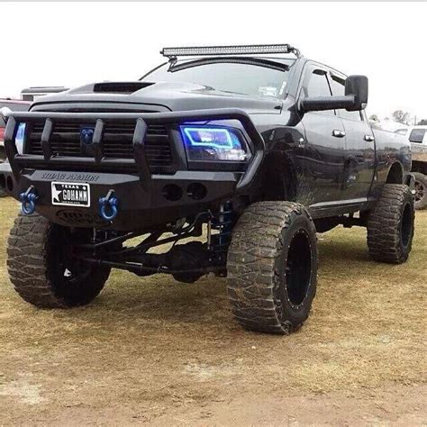 Pin by Viviana Garcia on Trucks/Cars | Lifted dodge, Dodge trucks, Trucks