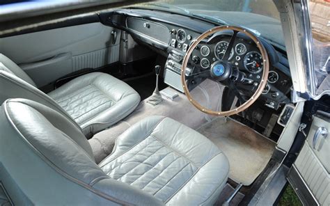 Aston Martin DB5 barn find - dashboard and front seats » Aston-Martin.com