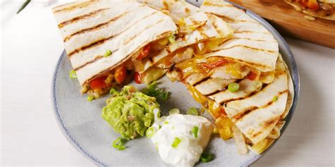 Best Grilled Chicken Quesadillas Recipe - How To Make Grilled Chicken ...