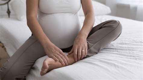 Itchy feet in pregnancy: what you need to know