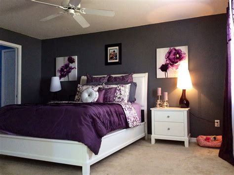 Grey And Purple Bedroom - Square Kitchen Layout