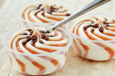 Vanilla ice cream with caramel — Stock Photo © brebca #2321974