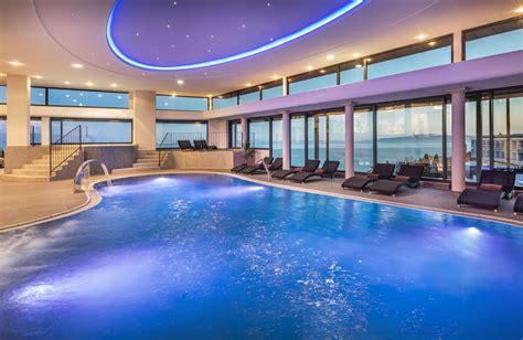 The Seawater Pool – Adriatic Sky Spa – Wellness & Spa — Grand Hotel ...