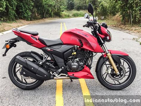 TVS Apache RTR 200 4V red side review