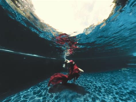 Underwater Fashion Photography