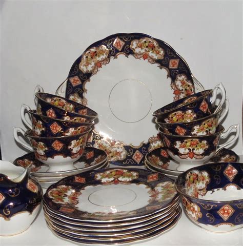 Royal Albert Tea Set - Pattern Heirloom | Collectors Weekly