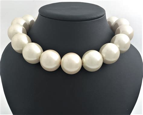 Large Pearl Necklace Chunky Pearl Necklace Bold Necklaces - Etsy Canada