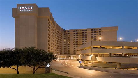 Review: Hyatt Regency DFW Airport Hotel - Wheelchair Travel