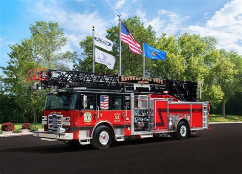 Pierce Fire Truck - Enforcer 107' Single Axle Ascendant Aerial Ladder ...