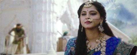 Anushka Shetty Goddess Looks Is Charismatic In Bahubali 2