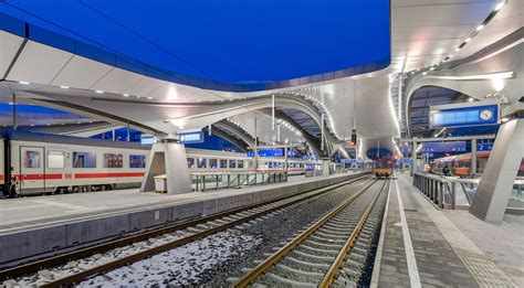 9 Stunning Train Stations Around the World Photos | Architectural Digest