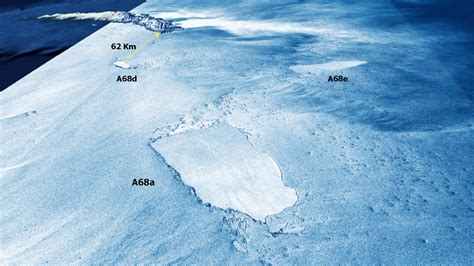 Striking 3D Satellite Images Show Shattered Iceberg A68a