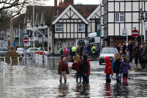 est100 一些攝影(some photos): Flooding, in Southwest England. 洪水氾濫, 英格蘭西南部