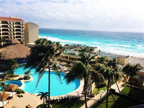 Hotel Emporio Cancun