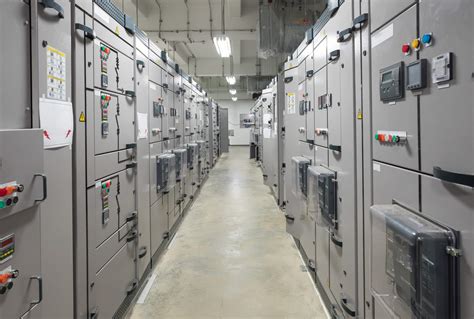 The Difference Between Switchgear and Switchboards