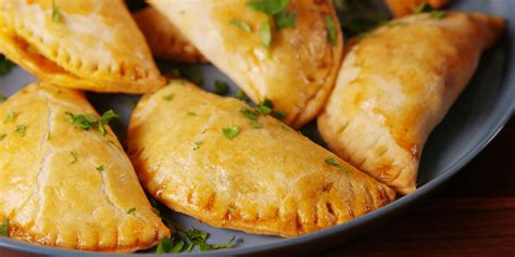 Best Cheesy Beef Empanadas Recipe - How to Make Cheesy Beef Empanadas