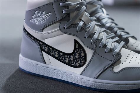 A CLOSER LOOK AT THE DIOR x NIKE AIR JORDAN 1s