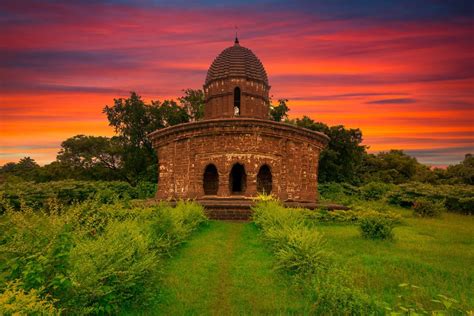 Guide to Terracotta Temples of Bishnupur by Stories n Tales