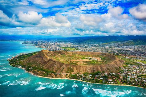 Guide to Hiking Diamond Head State Monument on Oahu