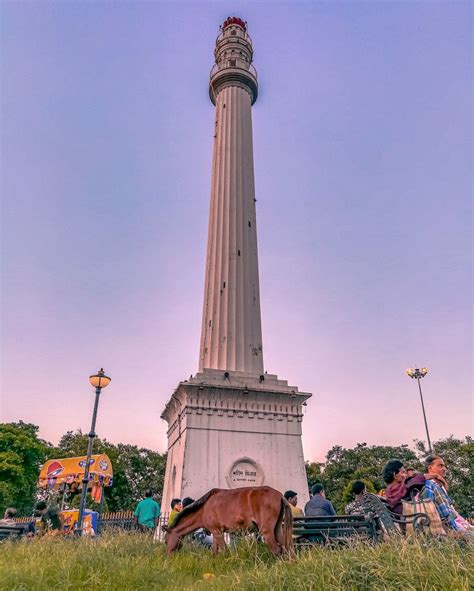 Shaheed Minar, Kolkata | Burj khalifa, Landmarks, Travel