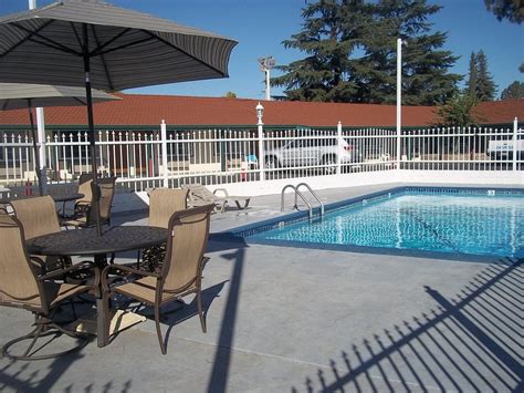 HOLIDAY MOTEL OAKDALE $80 ($̶8̶6̶) - Prices & Reviews - CA - Tripadvisor