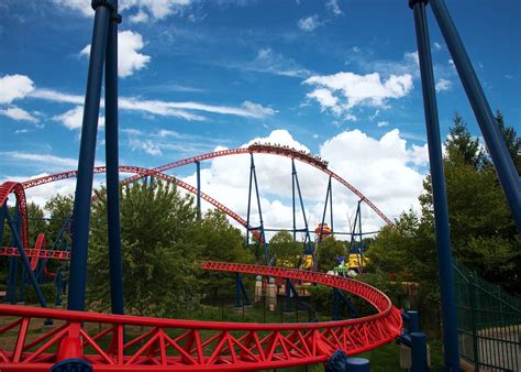 Guide to Six Flags New England